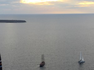 ギリシャハネムーン③〜サントリーニ島の夕日など〜