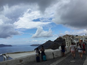 ギリシャハネムーン④〜サントリーニ島、フィラの街、海、ロバに乗る〜