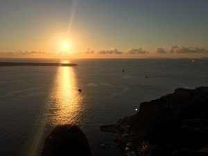 ギリシャハネムーン④〜サントリーニ島、フィラの街、海、ロバに乗る〜