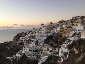 ギリシャハネムーン④〜サントリーニ島、フィラの街、海、ロバに乗る〜