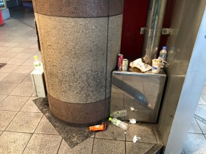 【第５２回】大阪梅田　阪急東通商店街　清掃活動報告