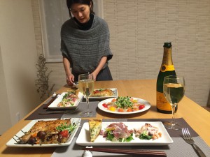 クリスマスは自宅で妻と食事