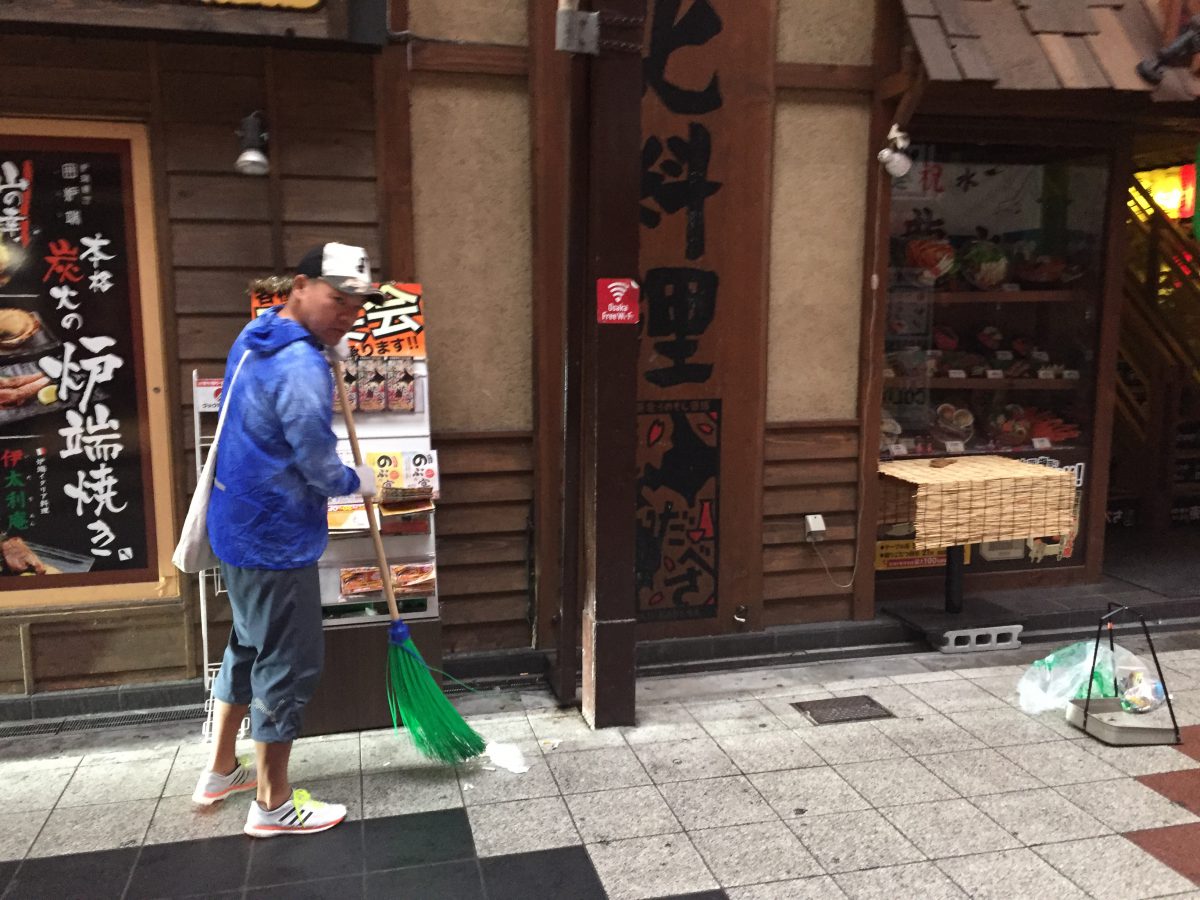 【１４６回】大阪梅田　東通り商店街の清掃ボランティア活動報告