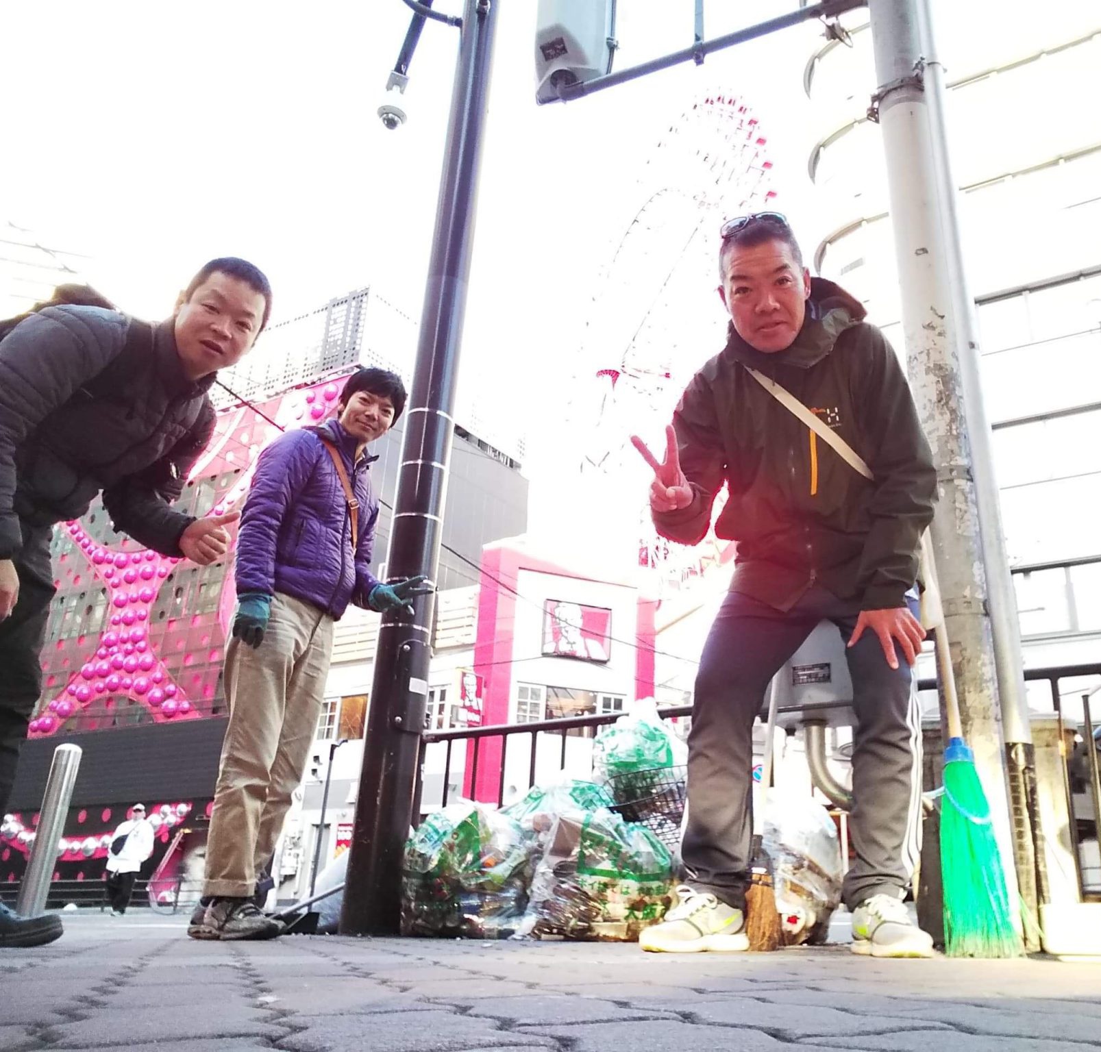 【２１５回】大阪梅田　東通り商店街の清掃ボランティア活動報告