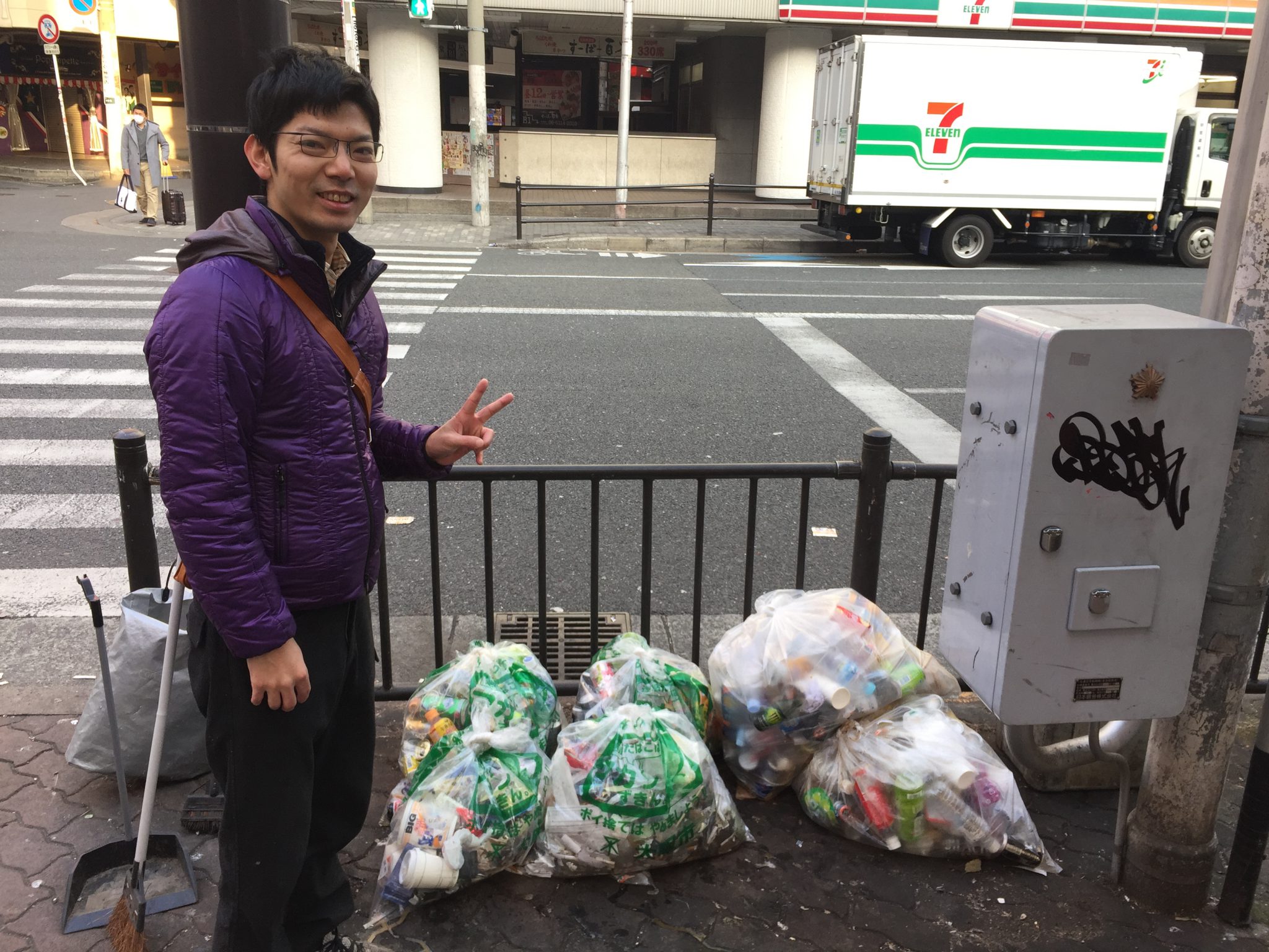 【２１６回】大阪梅田　東通り商店街の清掃ボランティア活動報告